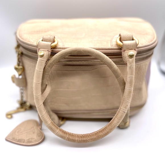 SOLD OUT Juicy Couture Pet Carrier - Picture 3 of 14